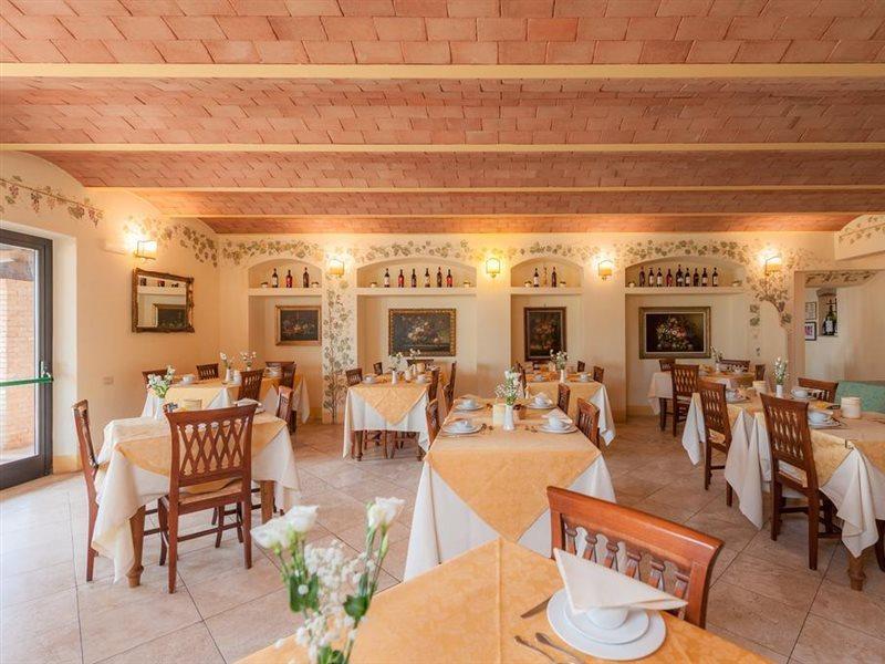 Hotel Saturno Fonte Pura ซาตูร์เนีย ภายนอก รูปภาพ