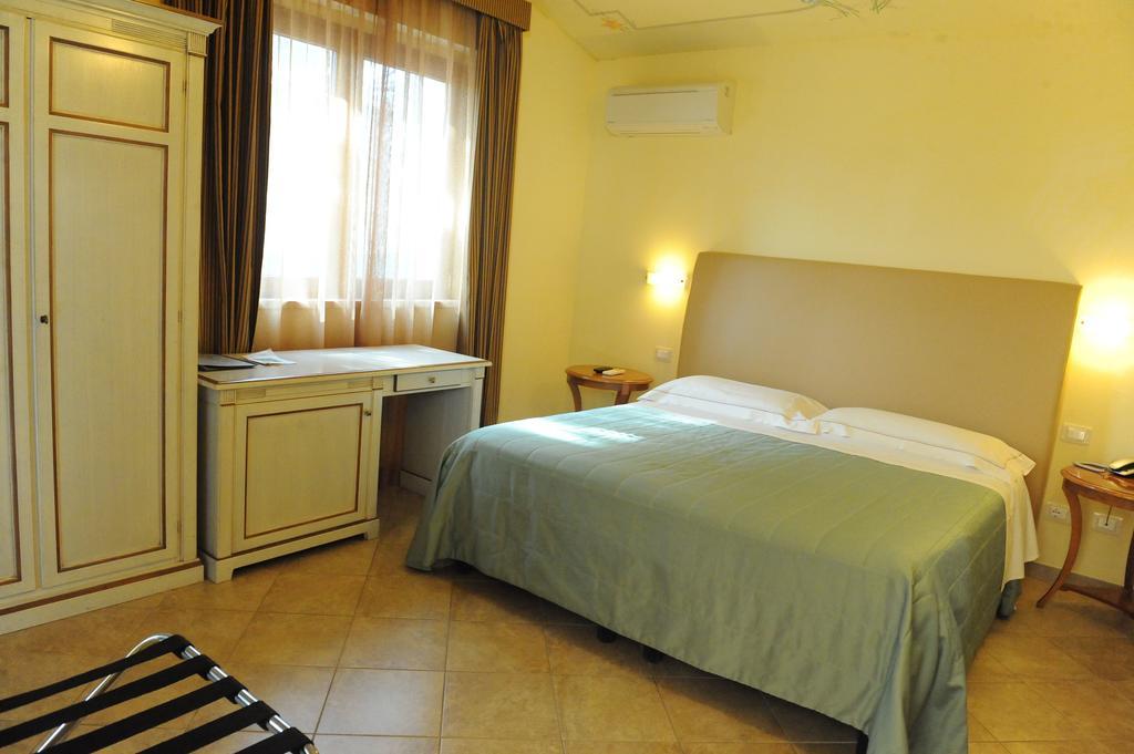 Hotel Saturno Fonte Pura ซาตูร์เนีย ห้อง รูปภาพ