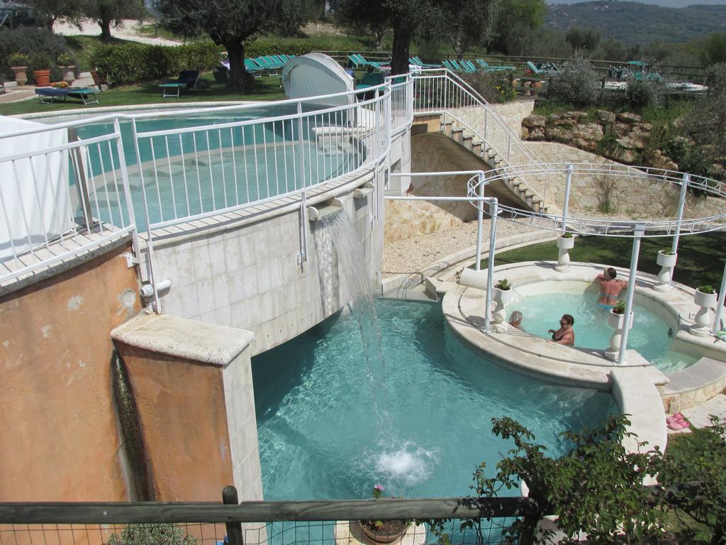 Hotel Saturno Fonte Pura ซาตูร์เนีย ภายนอก รูปภาพ
