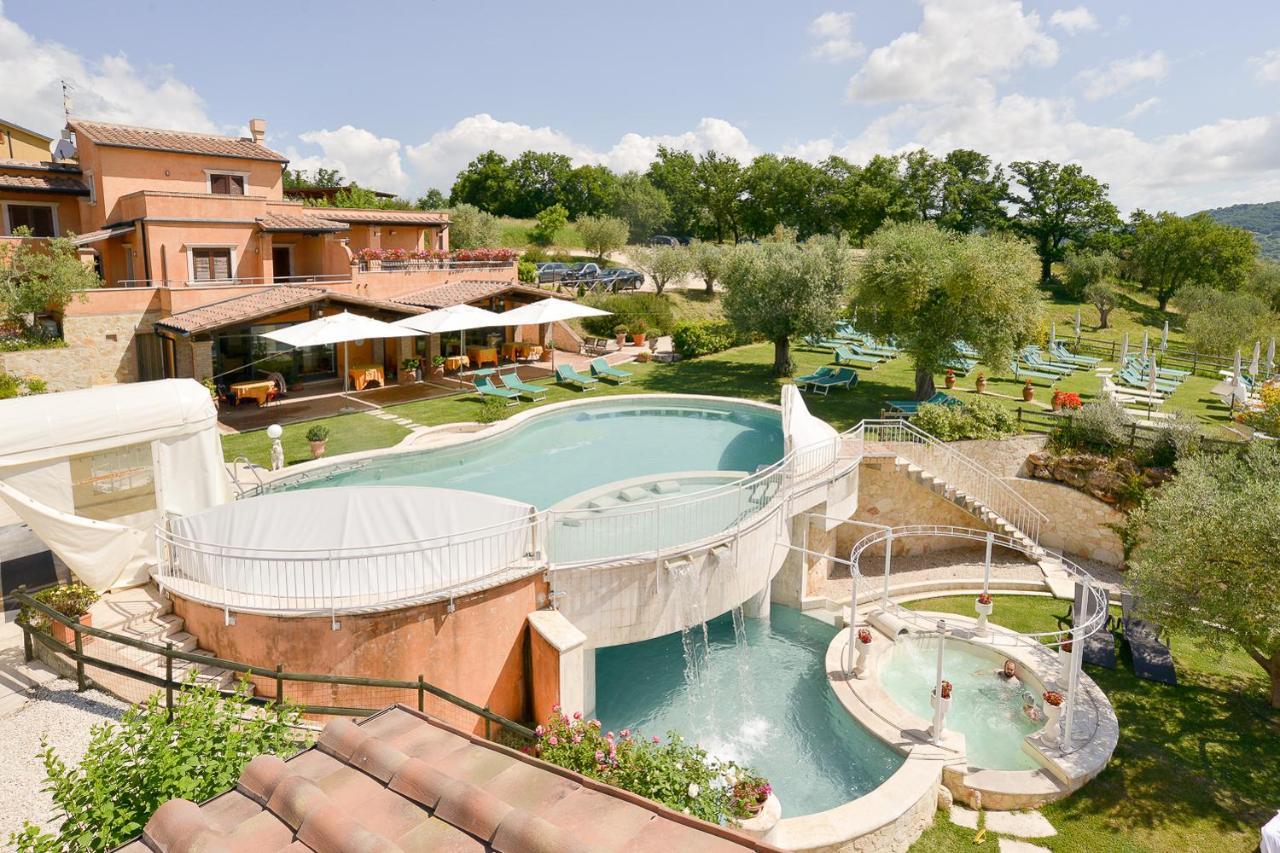 Hotel Saturno Fonte Pura ซาตูร์เนีย ภายนอก รูปภาพ